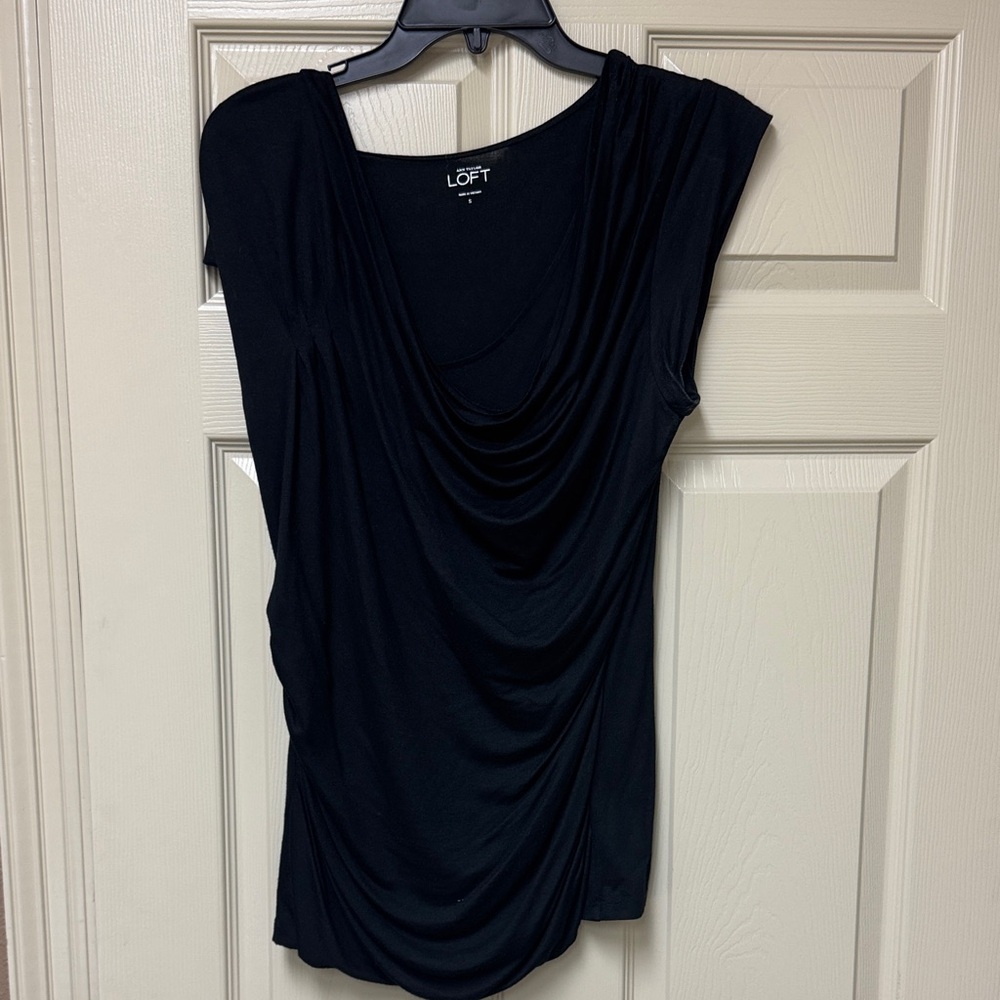 Loft black short sleeve shirred top